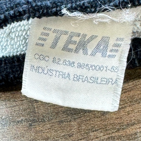 Vintage Ferrari Beach Towel 1990 Promotional Graphic 56.5 x 27” - Picture 4 of 4